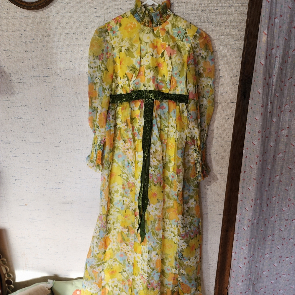 1970s Empire Waist Southern Bell Dress Floral Yellow And Green